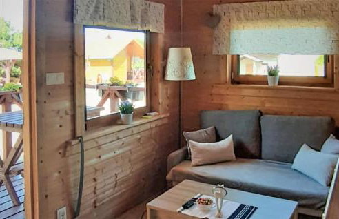 Beautiful Home In Lebieniec With Wifi - Foto 3