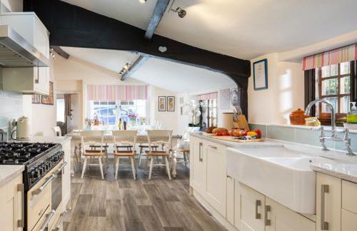 The Old Sweet Shop - Photo 12