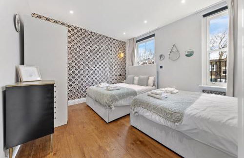 Two Modern Central London Apartments with AC Near Big Ben & Buckingham Palace - Photo 38
