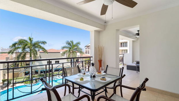 Beautiful 2BR Condo w Large Balcony in Palm Beach - Foto 4, Habitación