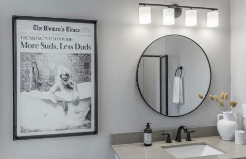 Hanford House w Hot Tub,Sauna,Bar - Photo 35