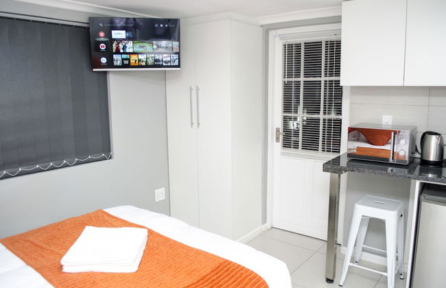 Cape Town Micro Apartments - Photo 2