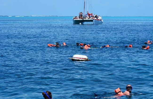 Excursão incrível à beleza da Isla Mujeres com snorkel e bar aberto - Foto 3