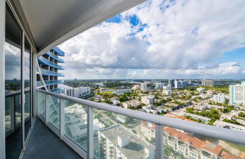 High Floor Luxury 2BR 2BA, Sleeps 6, Resort Access - Horizon by HomeStakes Stays - Foto 61