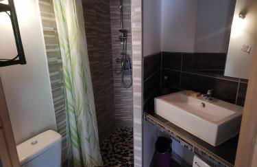 Les Gîtes sous l' Olivier en Camargue - Photo 36