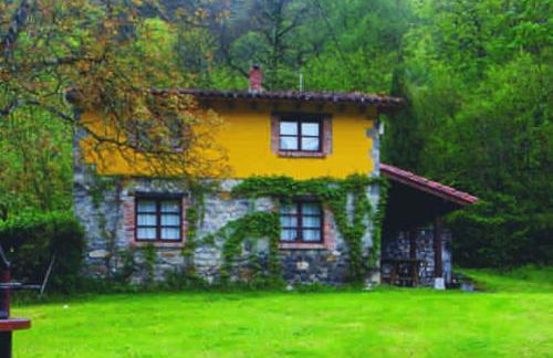 La Rotella, calma al lado de Cangas de Onís - Foto 1