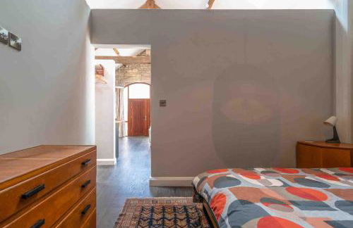 18th Century modern conversion with private parking - Foto 34