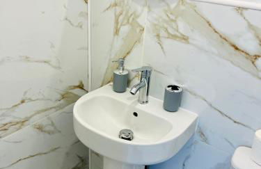 Walsall Comfort Home 3Bedroom Retreat Sleeps 6 - Foto 16