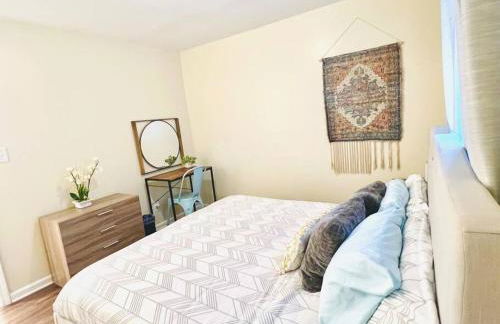 *Prime Pad * King Bed * Long Term Stays* - Foto 9