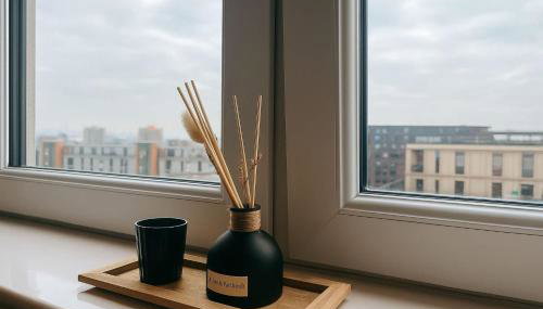 Contemporary 2 Bedroom Flat with Great Location in Salford - Foto 3