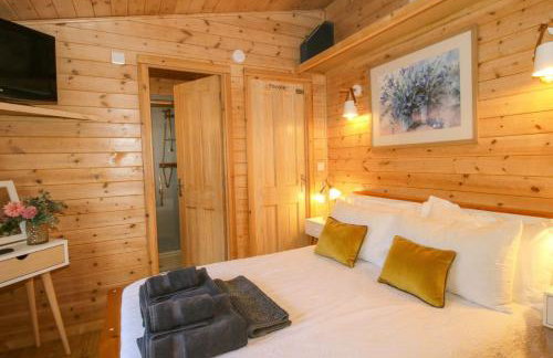 Astbury Falls Luxury Retreats - Photo 16