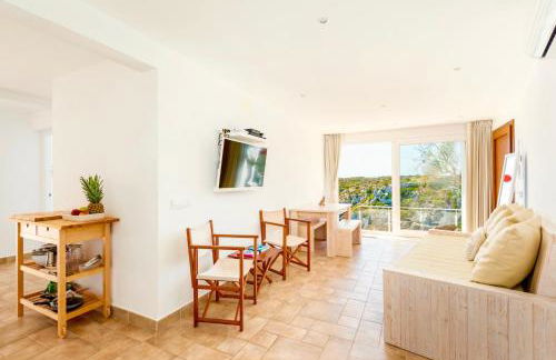 Seafront Villa Bellavista with heated pool by DadoVillas - Foto 15