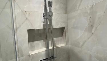 Brand New Luxury Centrally Located 2BR Apartment - Foto 4, Shower