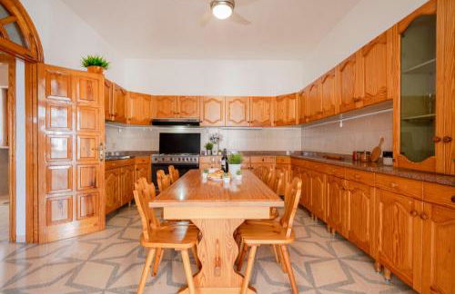 La Corte con Vista - with Terrace & Parking - Foto 13