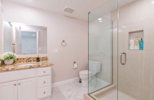 Luxury Pool Home in Glendora Foothills Retreat - Photo 70