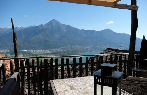 Appartamenti Montemezzo Le Case in Pietra - Photo 1