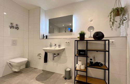 PISO SUPERIOR - Exklusives Apartment an der Promenade mit Rheinsicht & Loggia - Foto 10