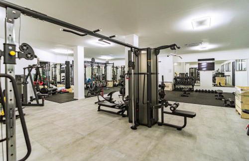 PA18- Stunning flat gym indoor and outdoor pool - Photo 30
