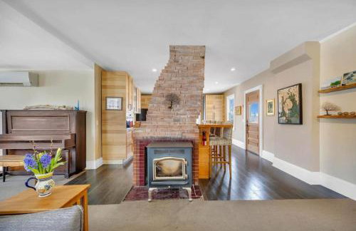 Sugar Maple Farm near Acadia - 5 Bedrooms, 5 Beds with FirePit and Large Deck - Foto 18