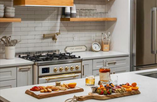 Lake View Modern Farmhouse Hot Tub 2 Suites - Foto 19