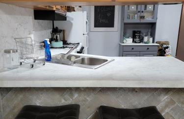 2 min to Chiefs camp 58 min to Arrowhead stadium - Photo 9