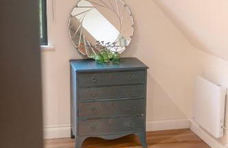 Peaceful Stylish Entire Apartment - Views, Gardens, Firepit, Balcony - Photo 23