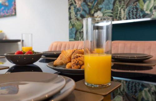 Town centre & all the comforts! - Foto 4