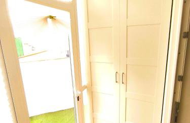 Modern Apartment with Terrace near the Center - Photo 13