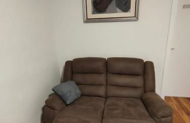 Large Central Apartment - MODERN & Fully Equipped - near fair - Photo 12