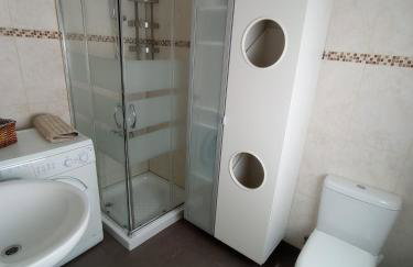 Apartamento, dos dormitorios, tipo ático cerca del centro - Foto 14