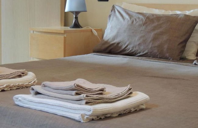 Villa Rosa - 3 Bedroom Apartment - Photo 2