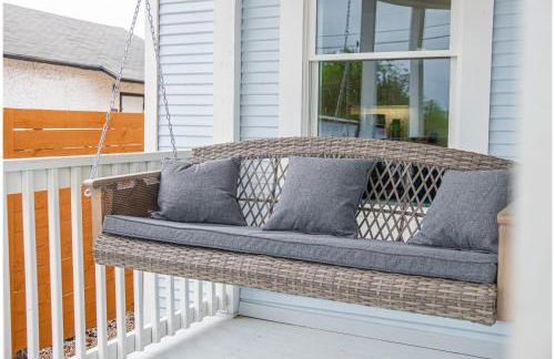 Trendy Historical Home Near Downtown Attractions - Foto 8