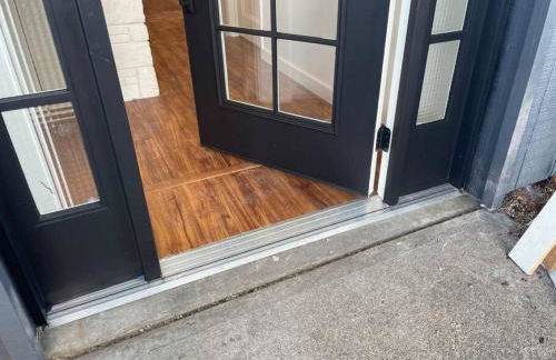 Zen Haus Garden Retreat, prime location, Luxe amenities - Photo 34