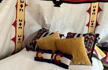 Raven's Ridge Luxurious Tipi in Golden, Colorado - Foto 10