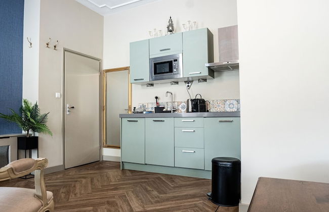 The Hogg House - Photo 7