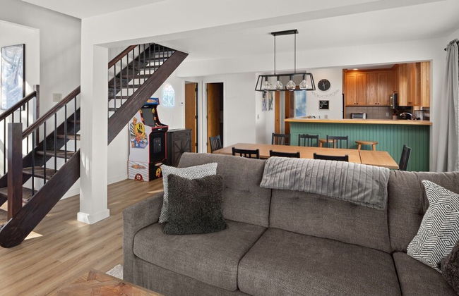 Clyde's Cabin 4 Bedroom Home - Foto 18