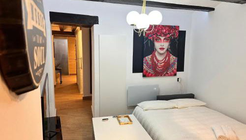 Central House with Terrace - Photo 3