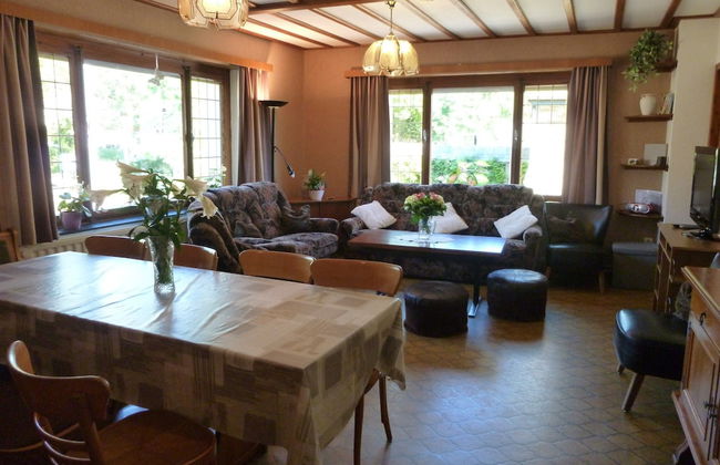 Spacious Holiday Home With Large Garden - Foto 17