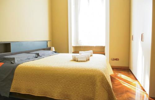 Wonderful downtown apartment-HD NETFLIX, KING-SIZE BED, two minutes' walk from metro - Foto 4