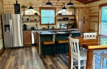 Livin on the Edge Cabin in Albert Pike, Beautiful! - Foto 15