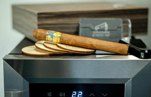 STREET 90 Luxury Apartment - Photo 15