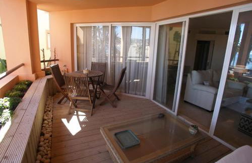 Apartamento Puerto de Sotogrande con vistas al mar - Foto 9