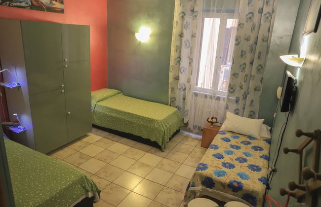 Român Holidays Hostel - Foto 22