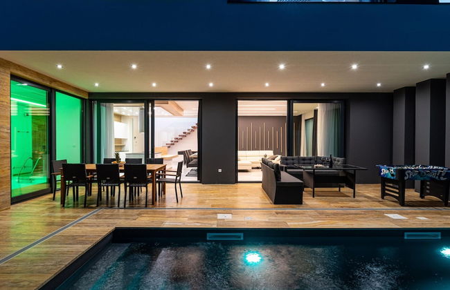 Luxury Villa With Private Indoor and Outdoor Pool - Foto 13