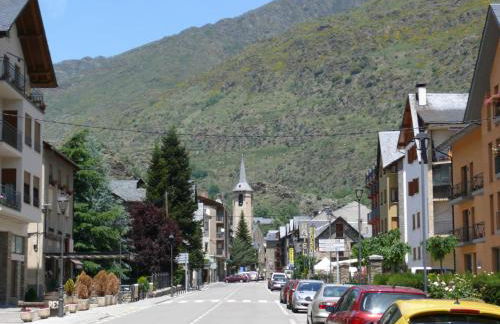 Apartamentos wifi Baqueira & Aigüestortes con jardín privado - Photo 77