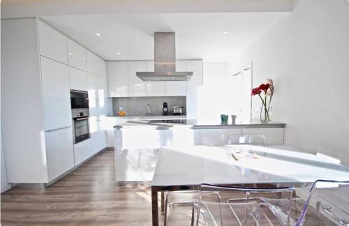 Bright by the Beach - by CoH - Photo 3