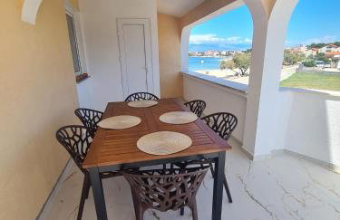 Apartmani Ruzmarin - Foto 2