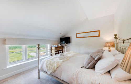 Greenwood House - Photo 14