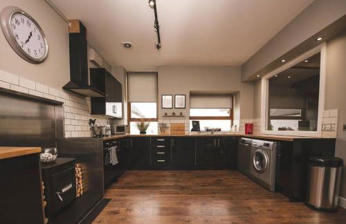 The Townhouse - Photo 4