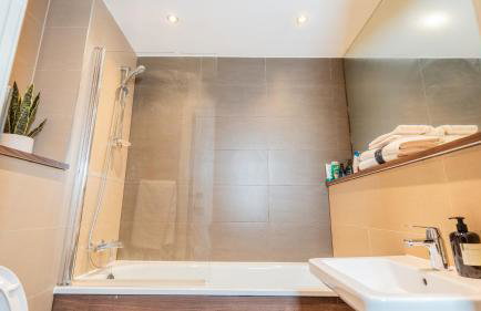 Mega1 Luxury Spacious 1Bedroom Apartment, Manchester - Foto 46